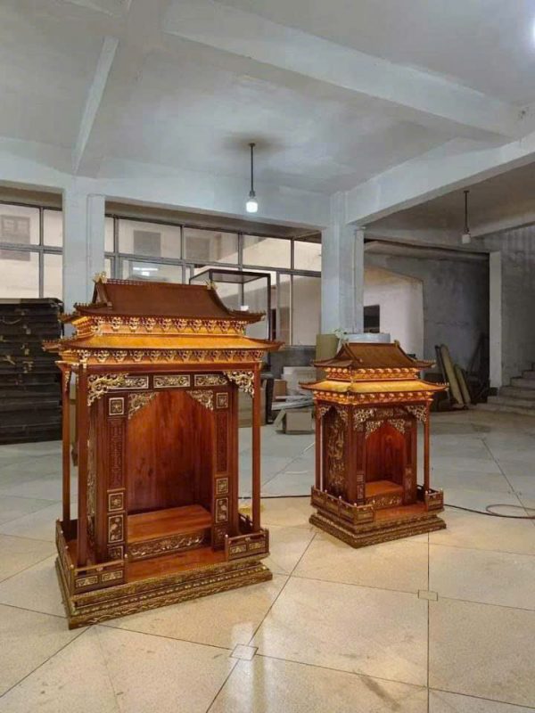 Bàn thờ treo